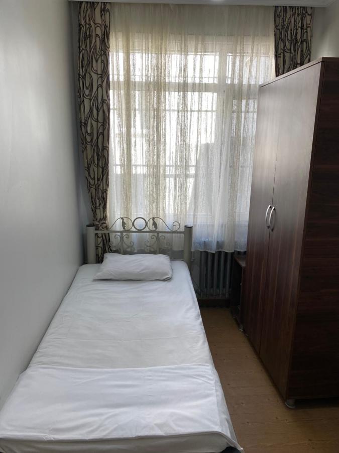 Ferah Otel Istanbul Exterior photo